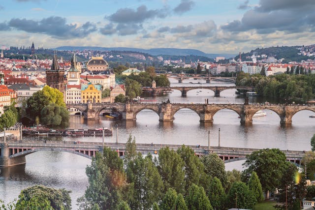 Jak zaplanować udaną wycieczkę szkolną do Pragi?